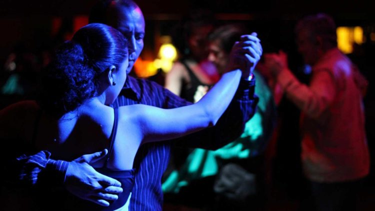 BUENOS AIRES PURO TANGO